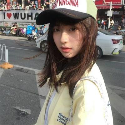 橙色女孩